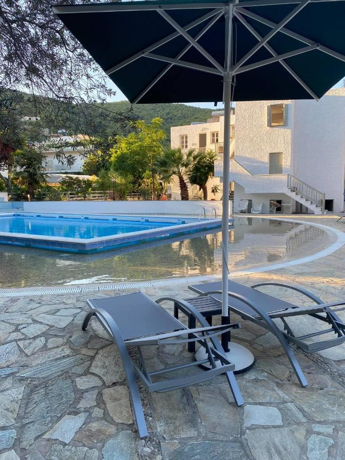 Cascade 3* Poros Town