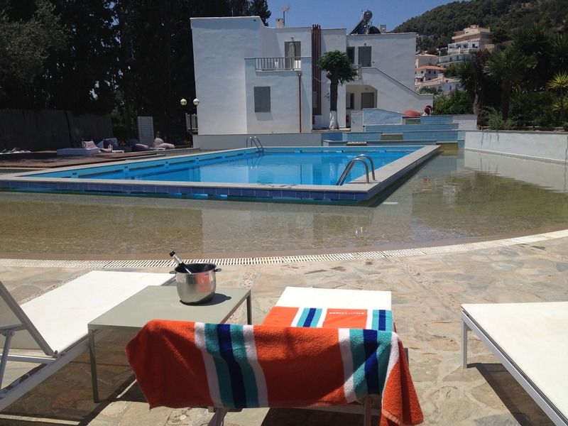 Cascade Poros Town