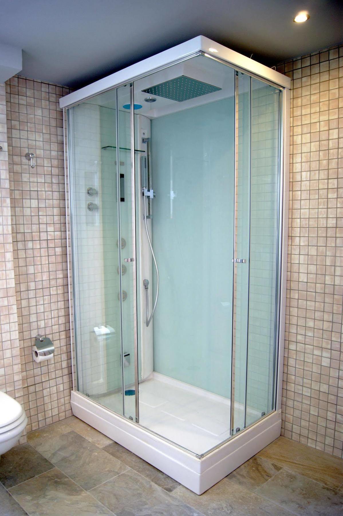 Cascade Aparthotel 3*